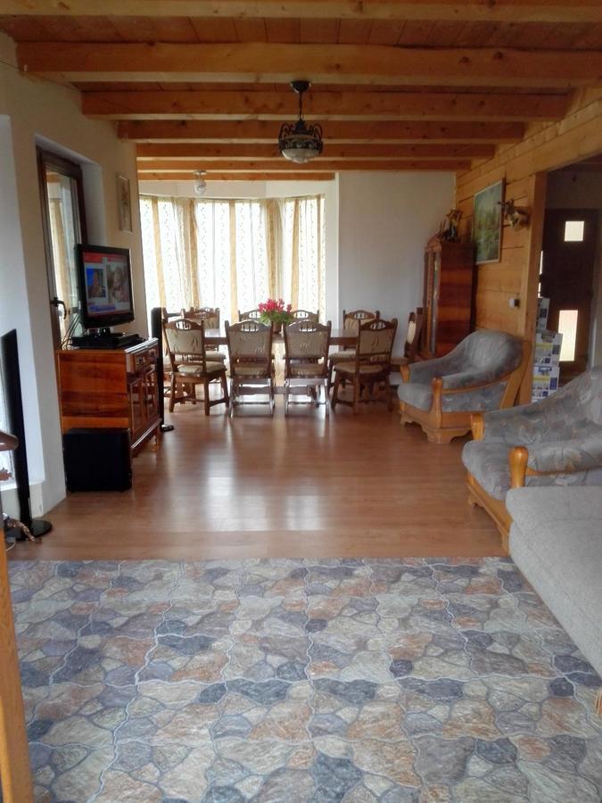 The Wooden House Villa Moldovenesti Bagian luar foto