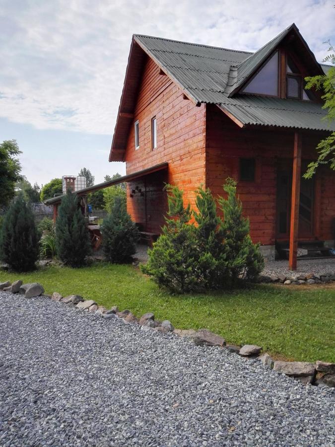 The Wooden House Villa Moldovenesti Bagian luar foto